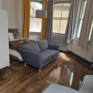  Apartment 1 Comfortable Studio